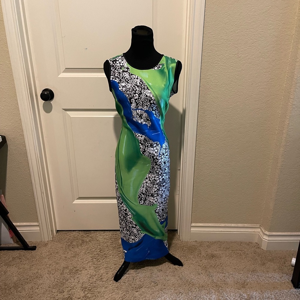 Fitted green and blue print dress